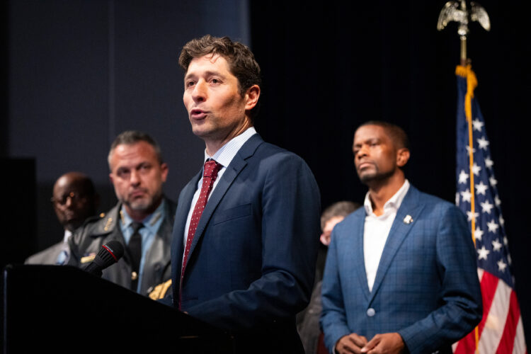 Federal authorities plan operation in Minnesota focusing on Somali immigrants, AP source says